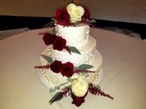 Red--White-Rose-2017